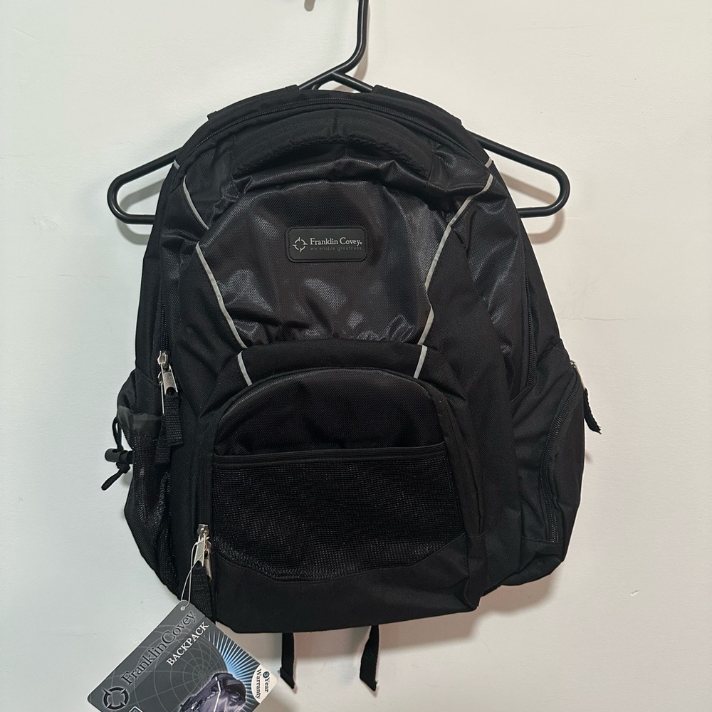 Franklin Covey Sleek Black Men's Backpack